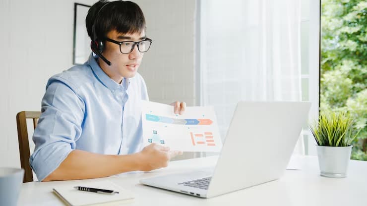 Programmierung eines maßgeschneiderten LMS-Systems